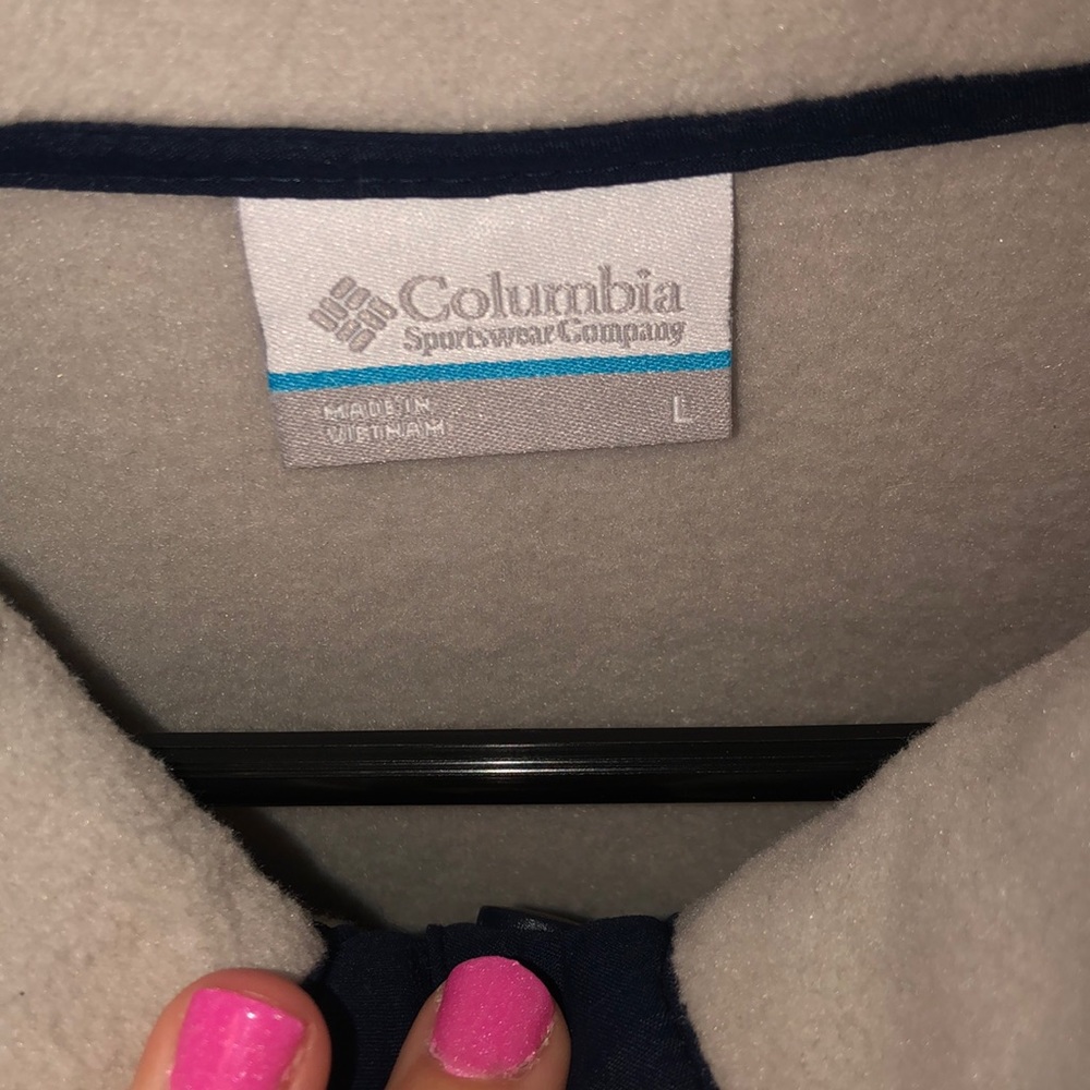 Columbia quarter button up - Picture 4 of 4